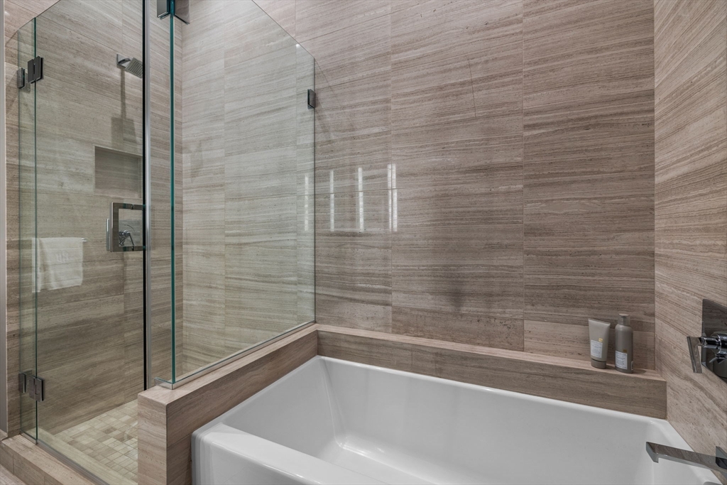 40 Traveler, South End