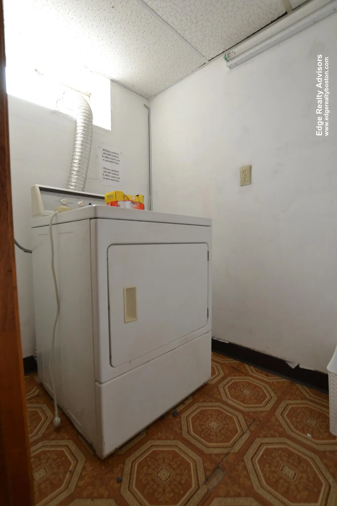 44 Linden St, Allston