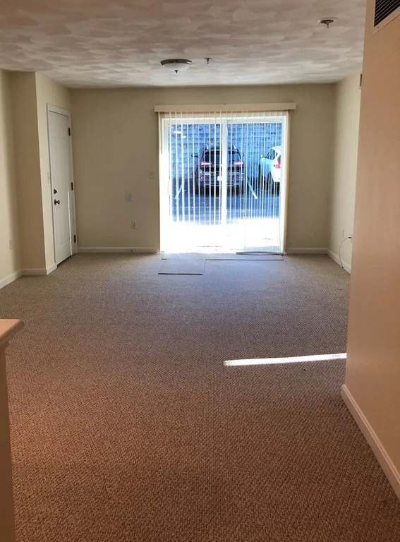 28 Oval Rd, Wollaston