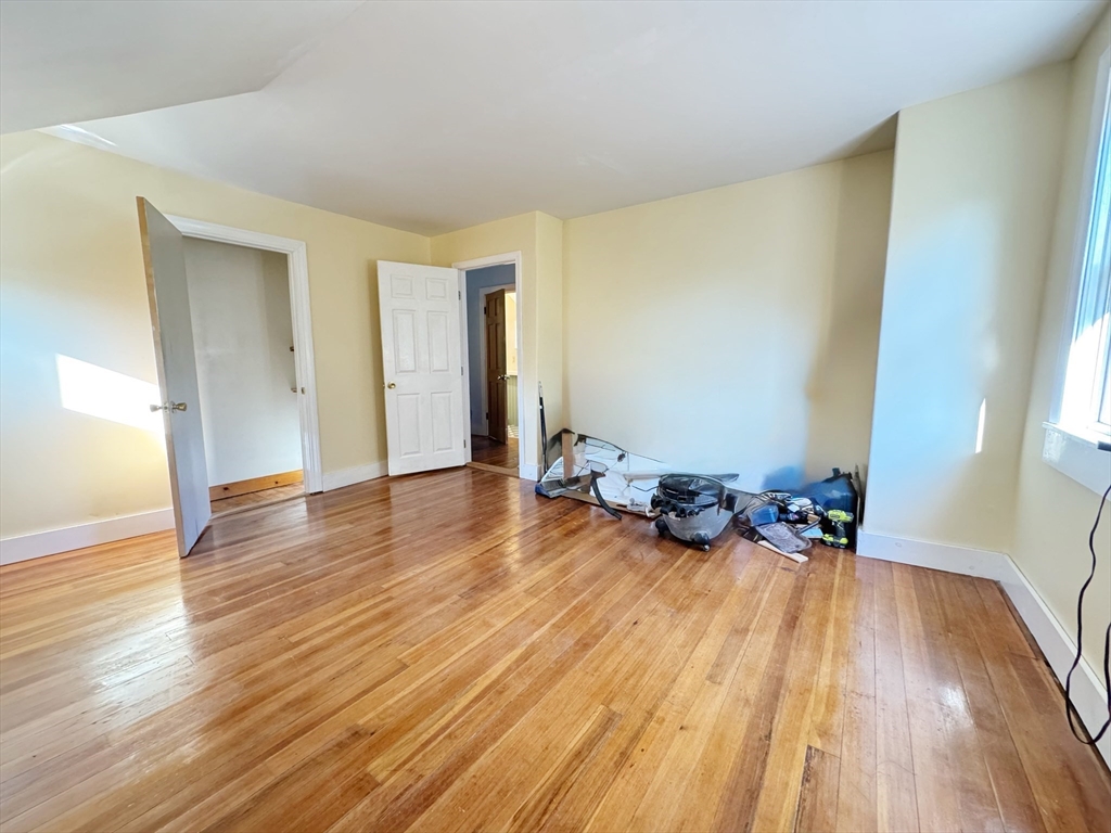 563 N Washington, North Attleboro