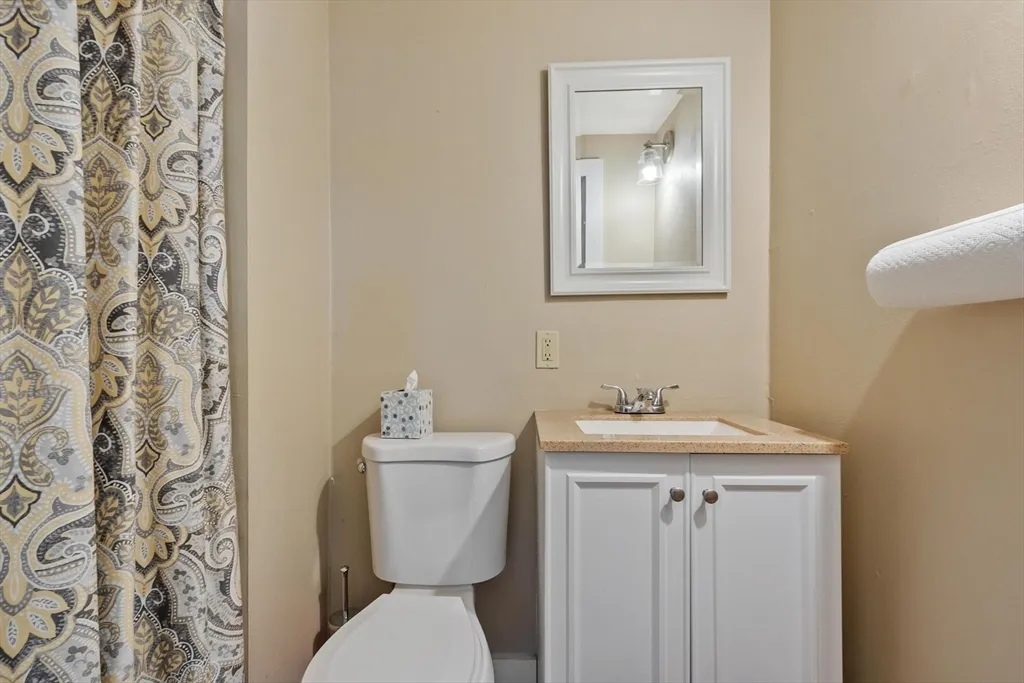 113-115 Main St, Pepperell