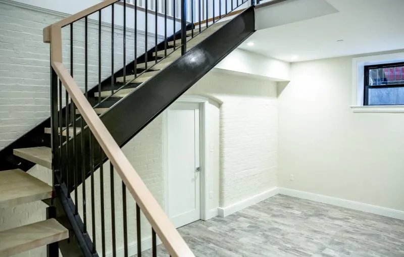 11 Newcomb St, Roxbury