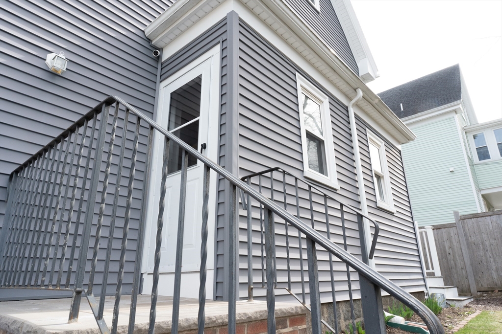 49 Montvale, Roslindale