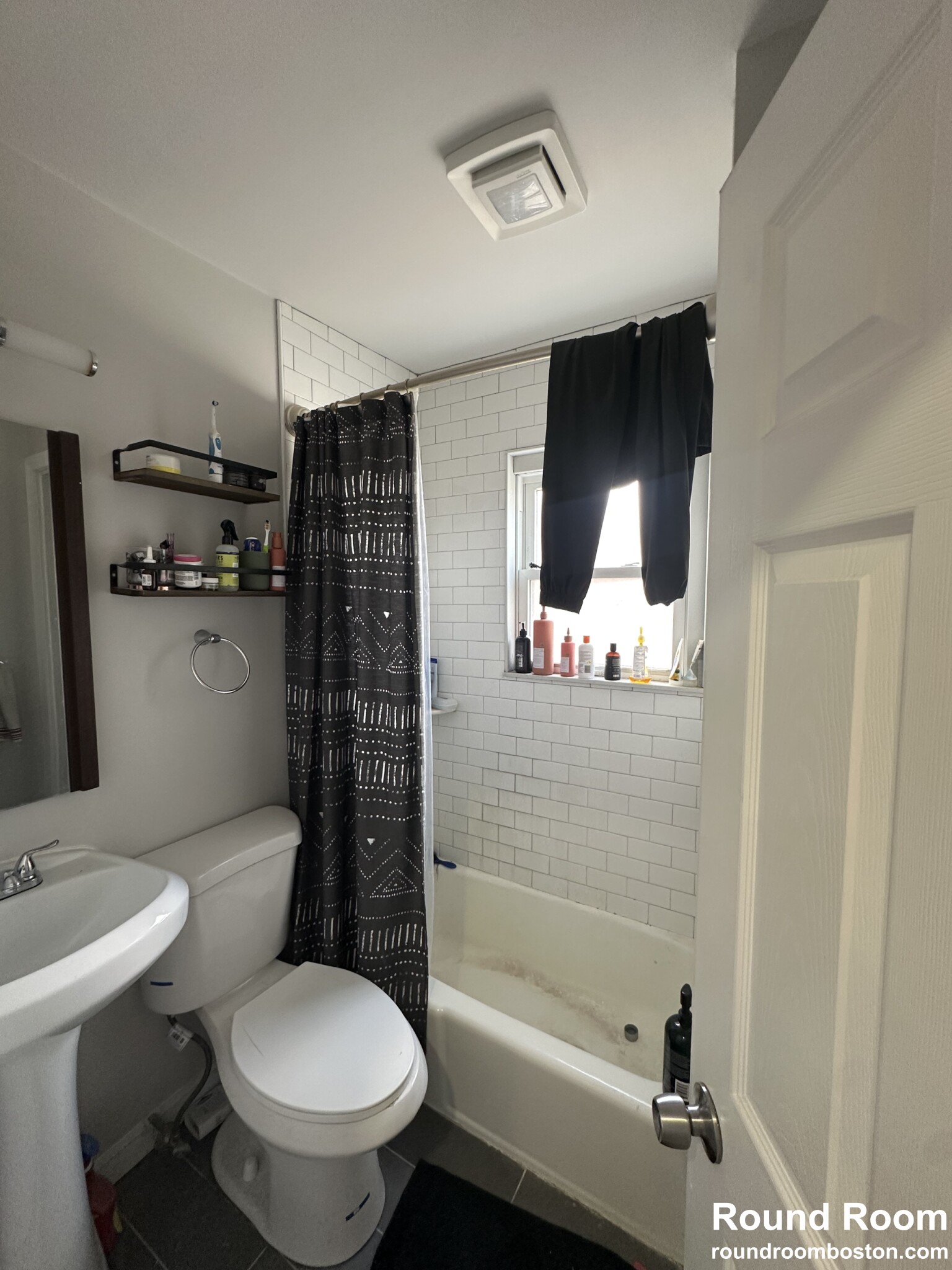 212 California St, Nonantum