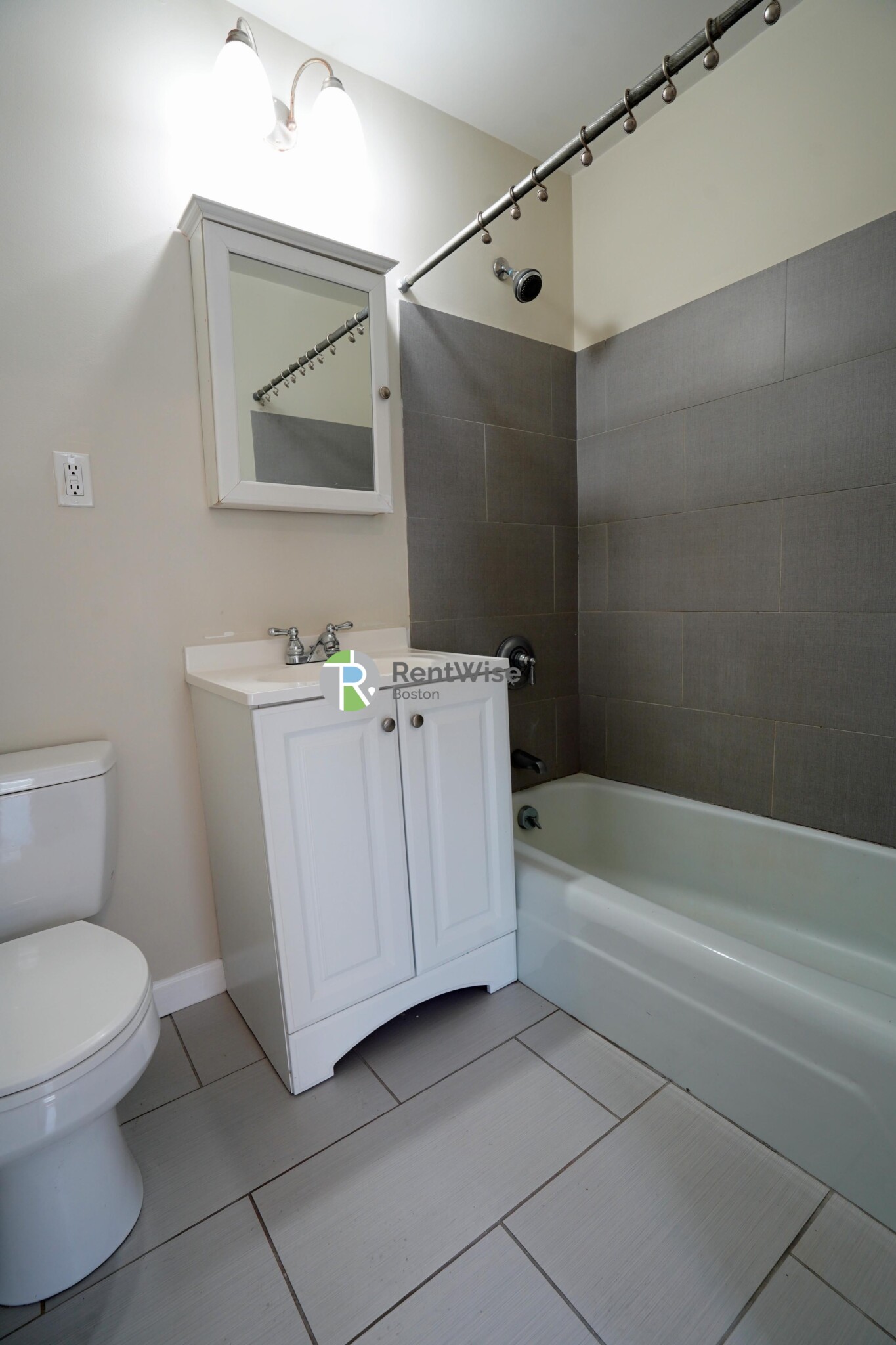 538 East Broadway, South Boston