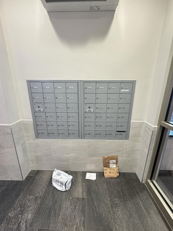 108 Peterborough St, Fenway