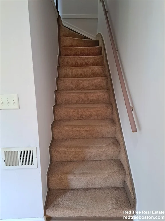 158 Baker St, West Roxbury