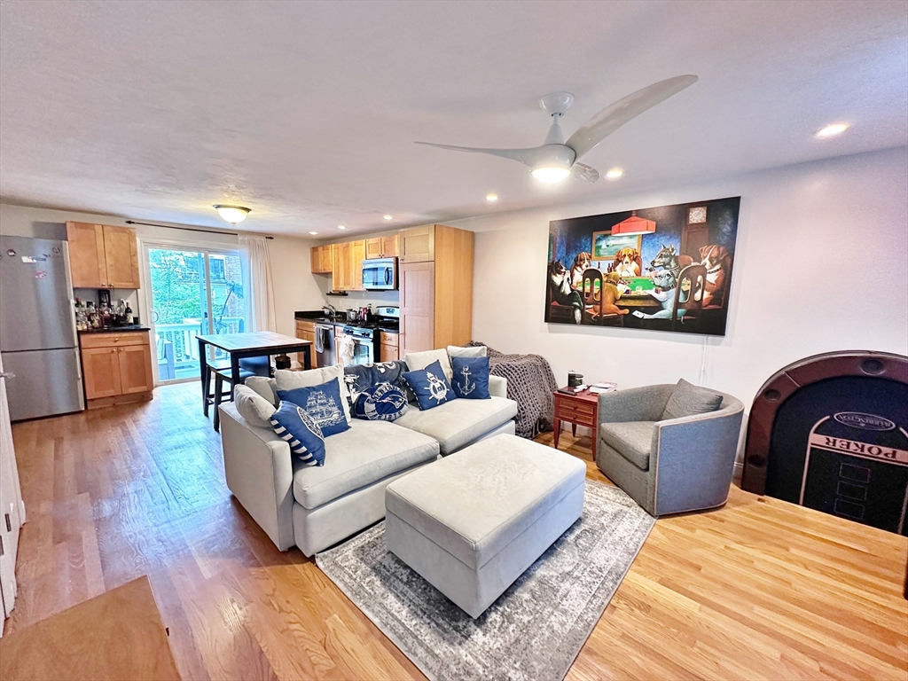 364 Sumner St, East Boston