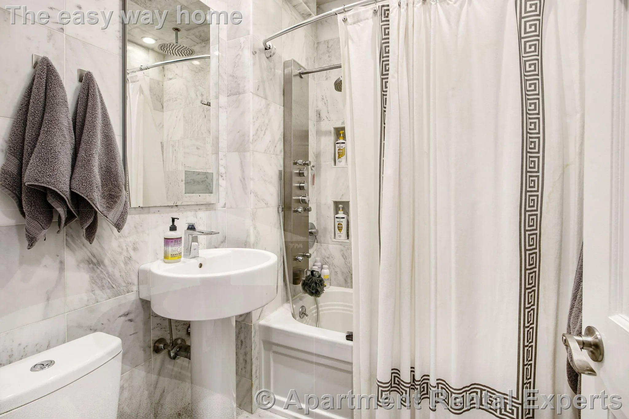 40 Cameron St, Longwood