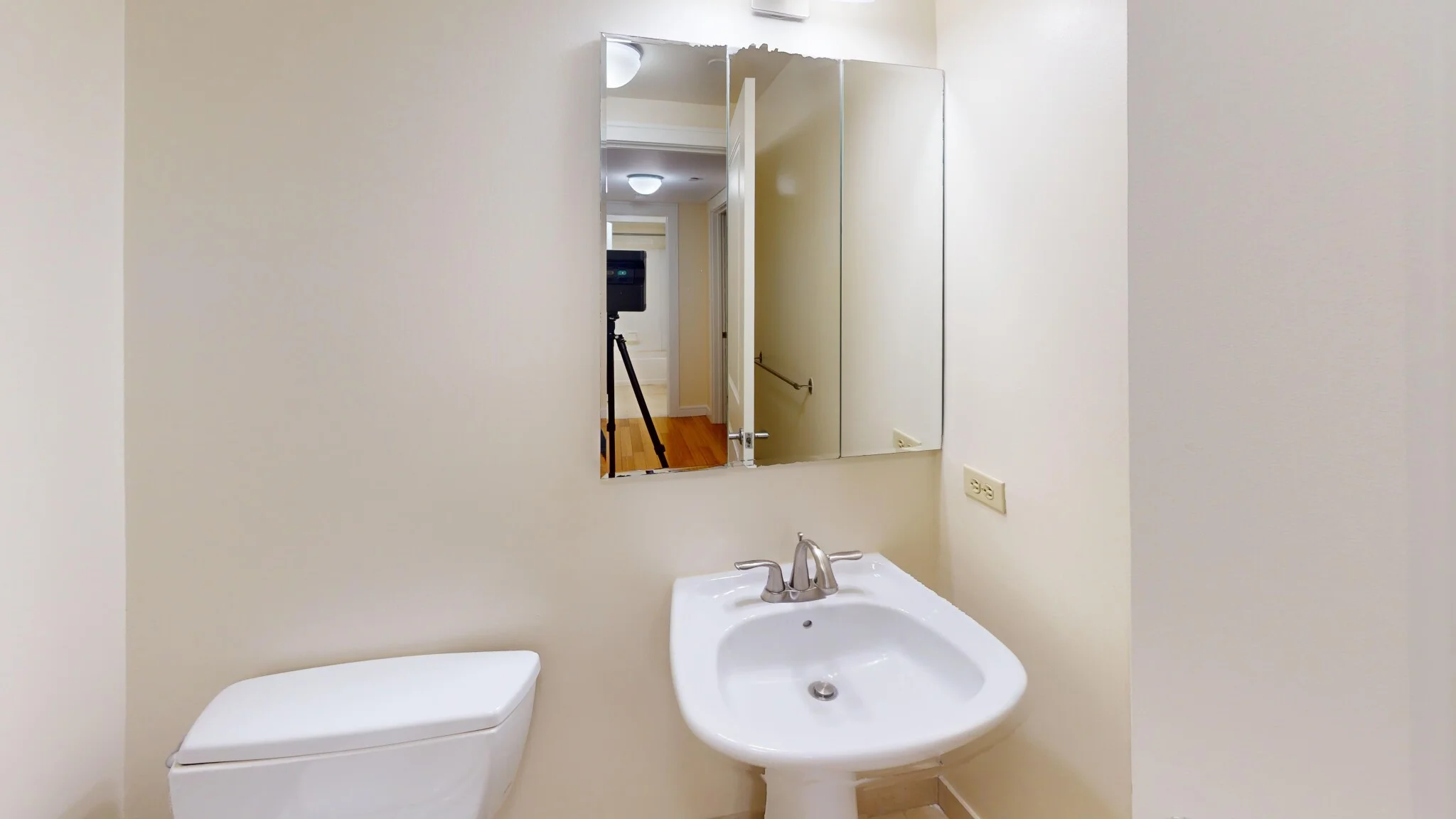 77 Marion St, Coolidge Corner