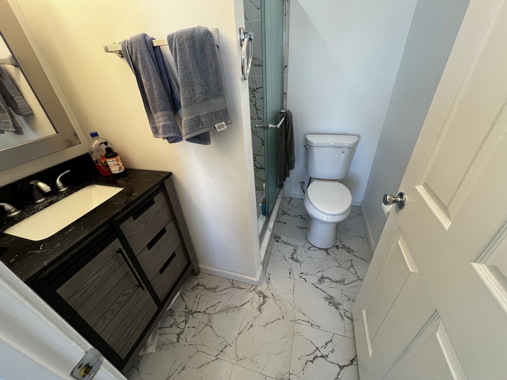 34 Cherokee St, Mission Hill