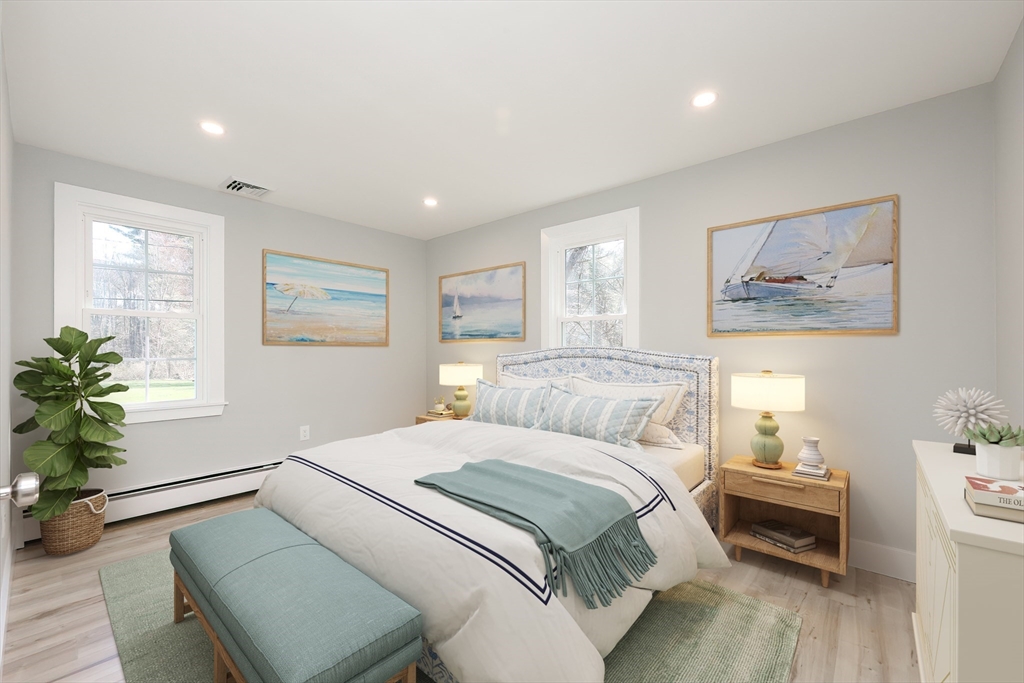 17 Hillside Dr, Beechwood