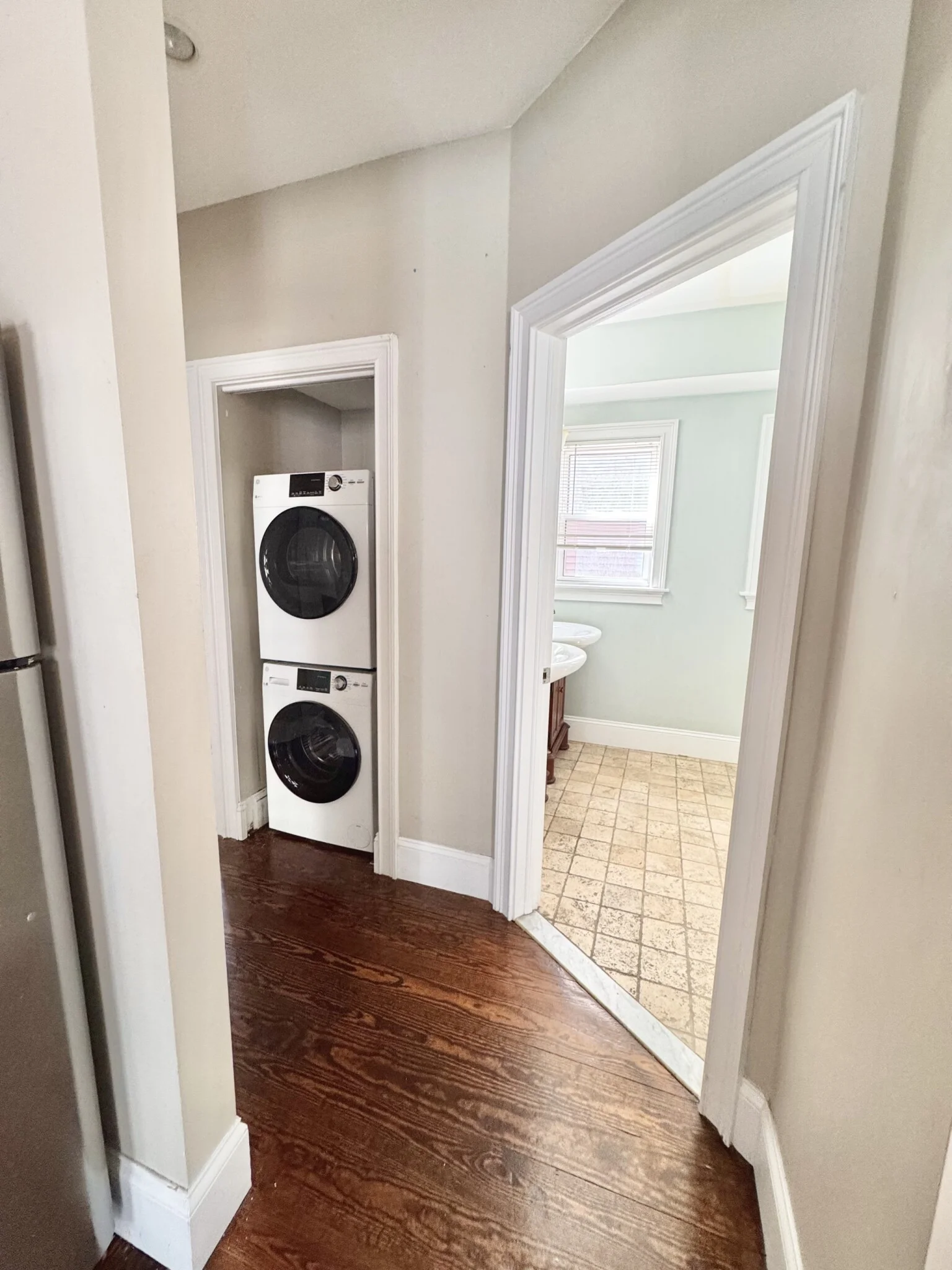 180 Hillside St, Mission Hill