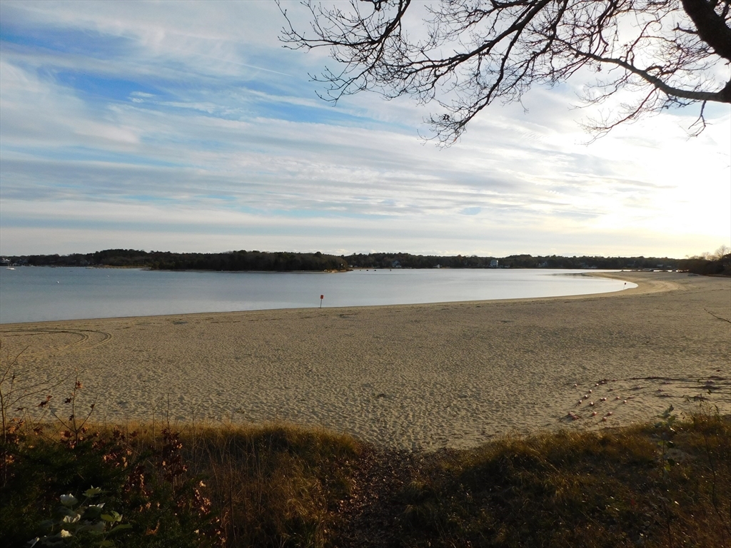 16 Thirteenth St, Wareham