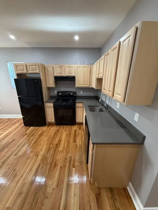 96-98 Blue Hill Ave, Roxbury