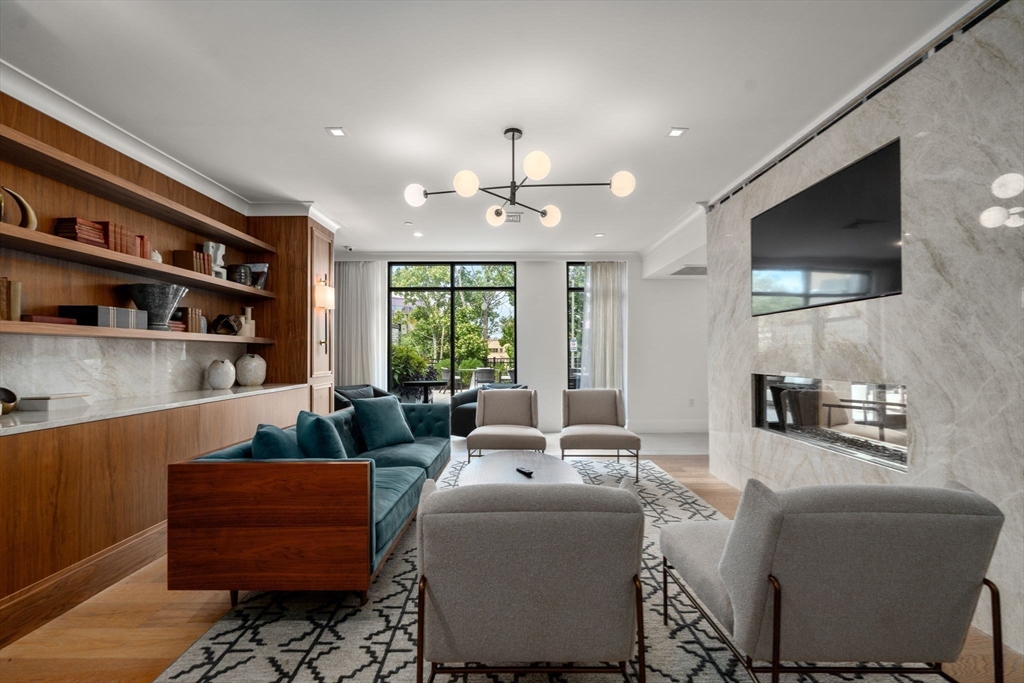 191 Washington St, Brighton