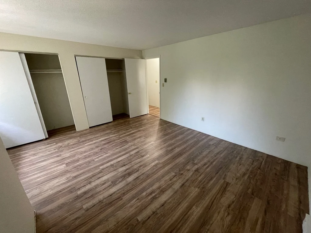 491 W Central St, Franklin