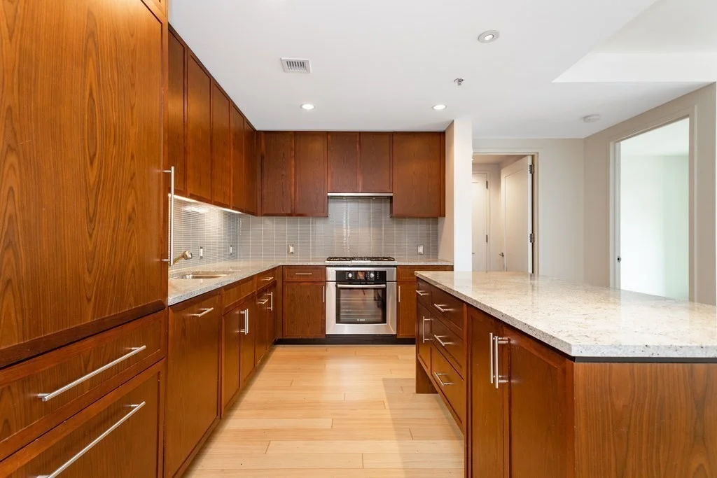 580 Washington St, Midtown