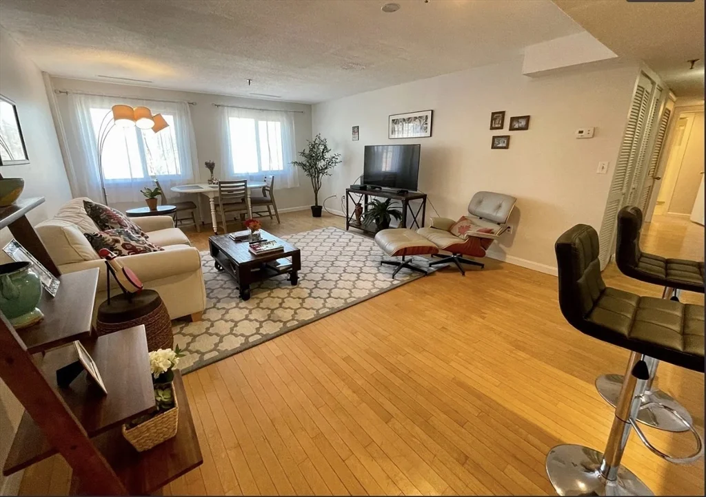 20 Webster St, Coolidge Corner