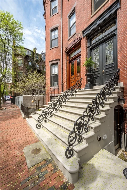 97 Waltham St, South End