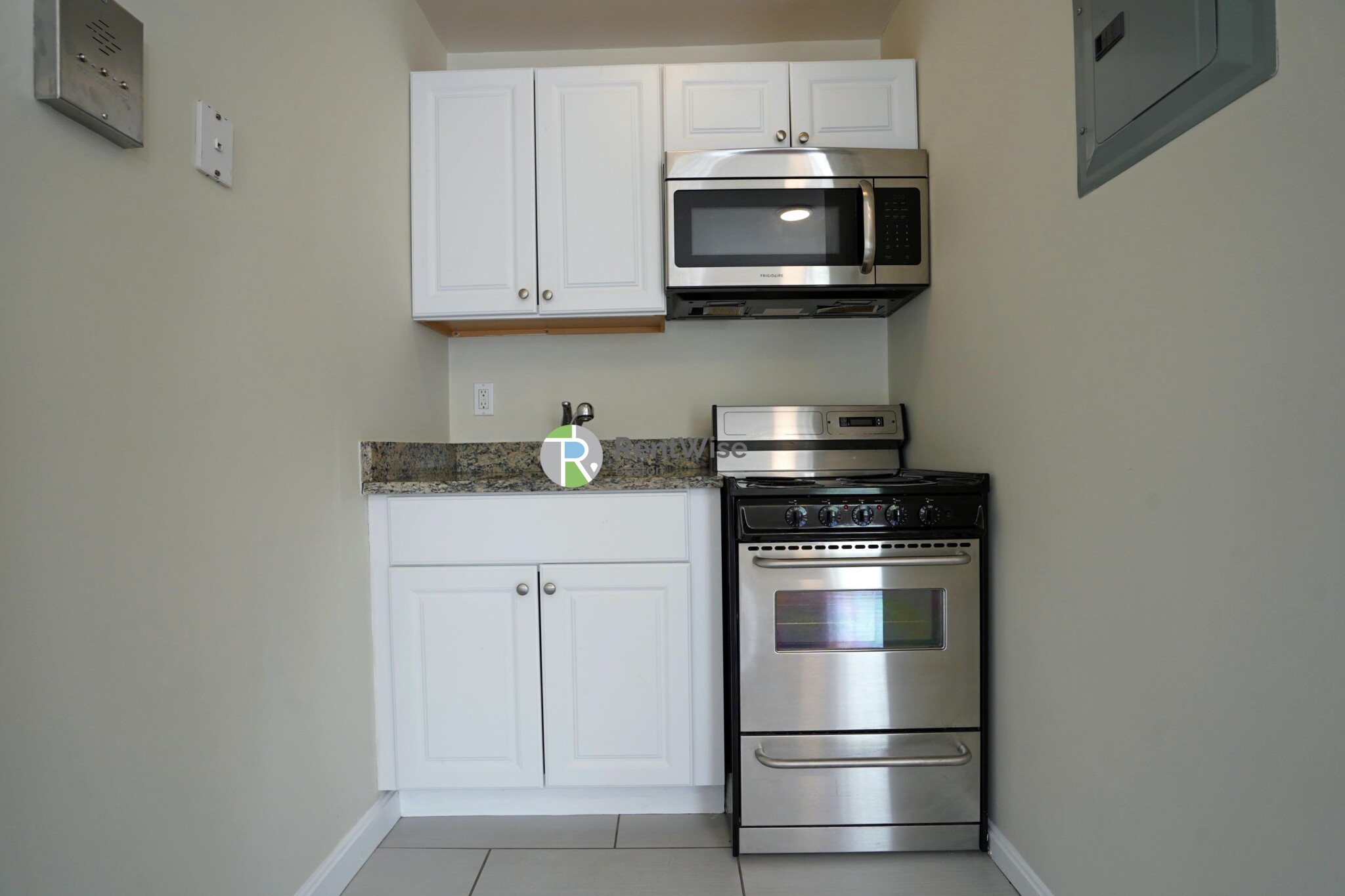 538 East Broadway, South Boston