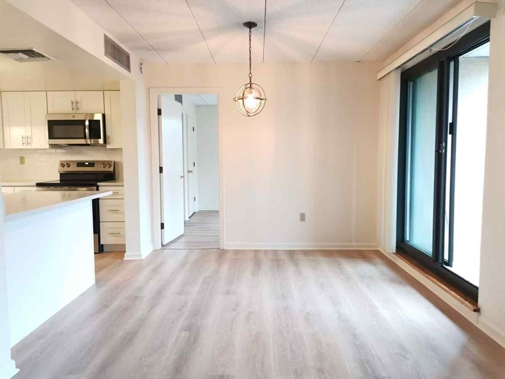 85 Brainerd Rd, Allston