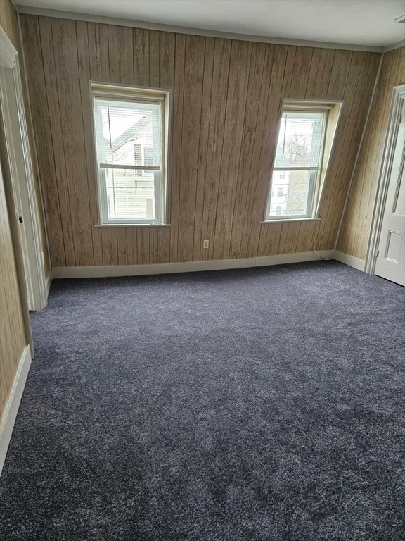 123 Smith St, Fall River