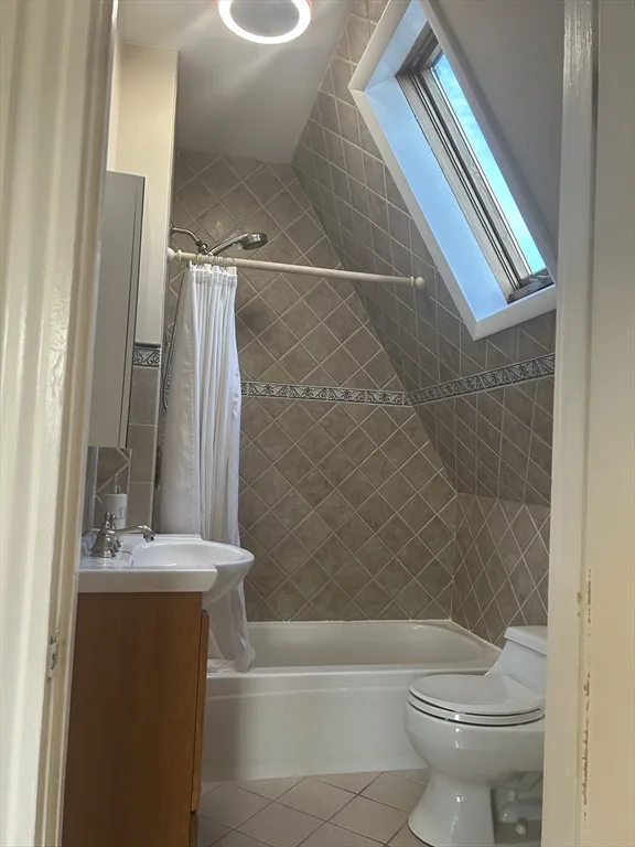 160 Washington St, Brighton