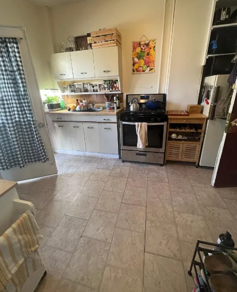 2 Evergreen Sq, Spring Hill