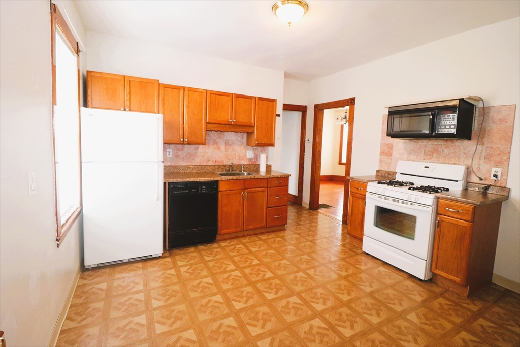 14 Huntoon St, Boston