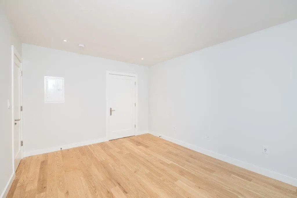 123 Highland Ave, Winter Hill