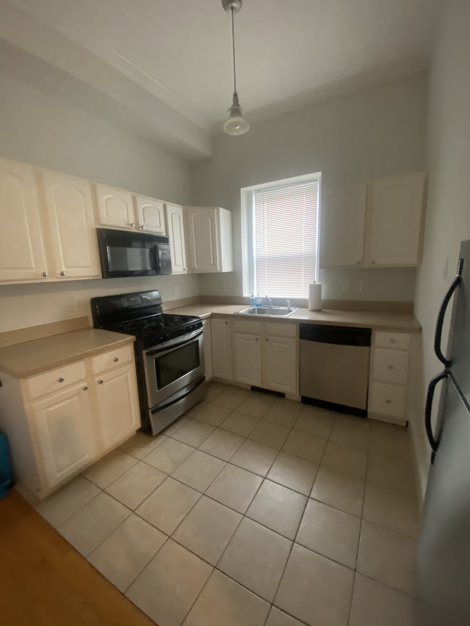 722 East 6th St, South Boston