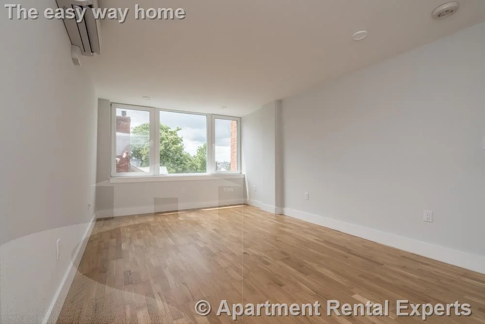 334 Harvard St, Harvard Square