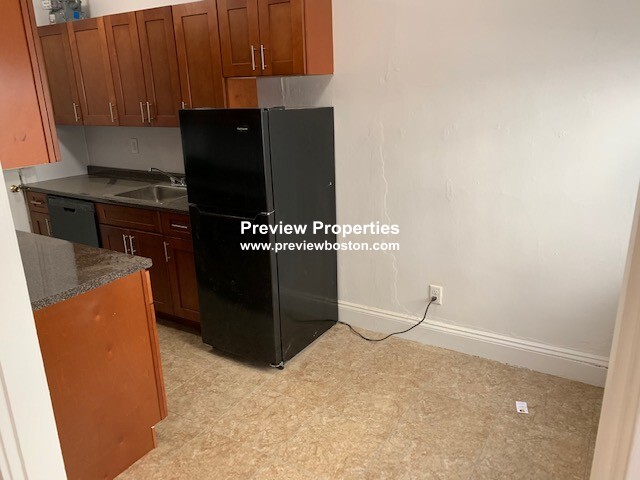 1163 Boylston St, Fenway