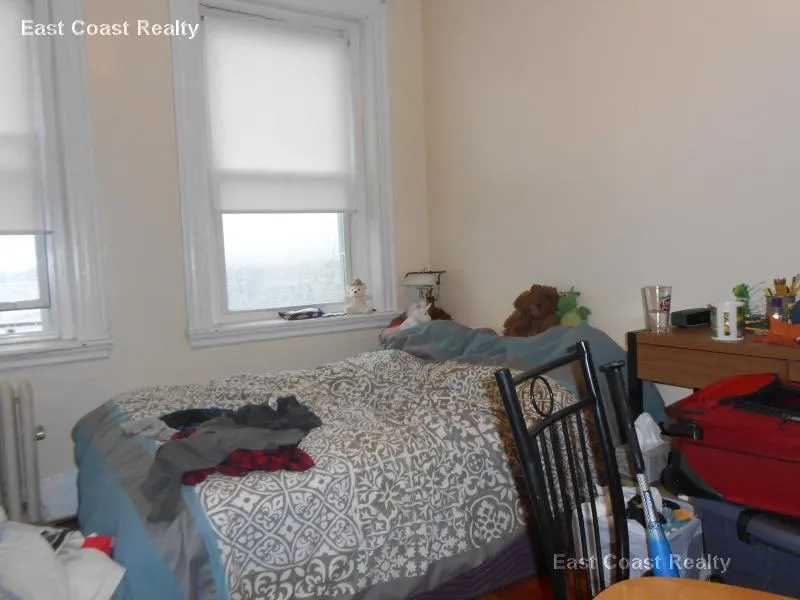 220 Kelton St, Allston