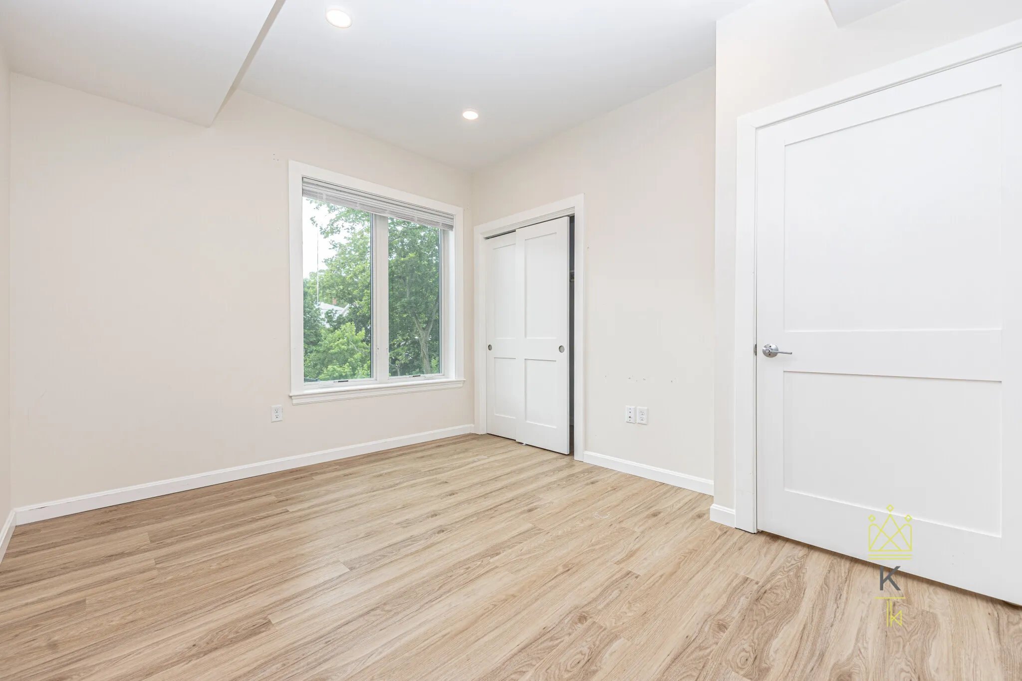 458 Washington St, Brighton