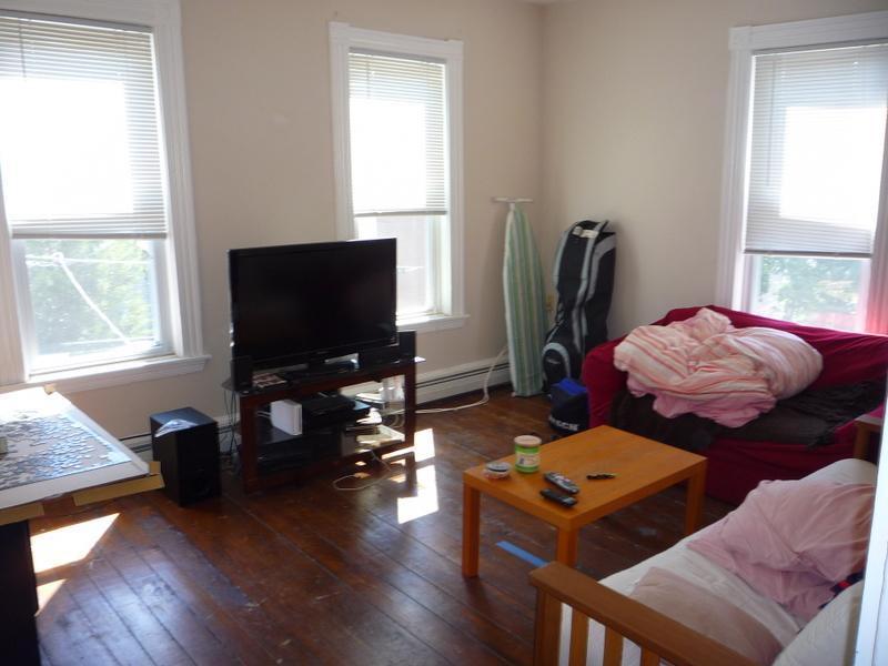 423 Franklin St, Riverside