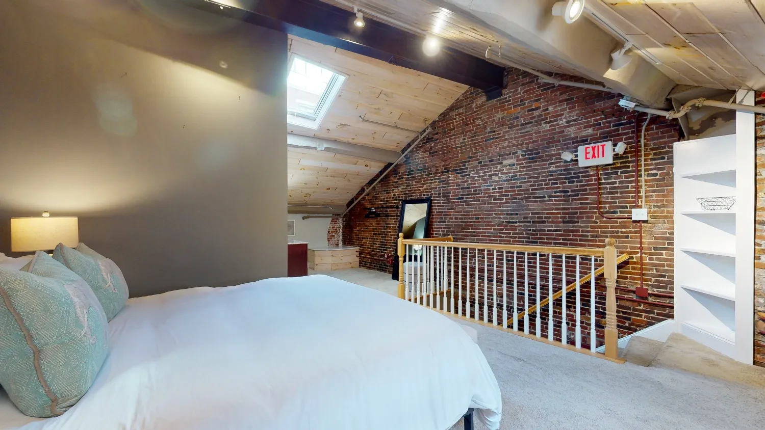 15 Union St, Downtown