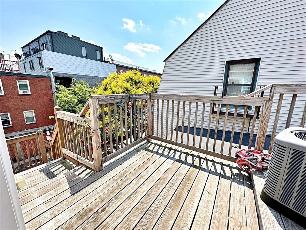 111 Maverick St, East Boston