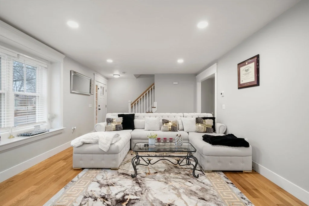 8 Patrick St, Attleboro