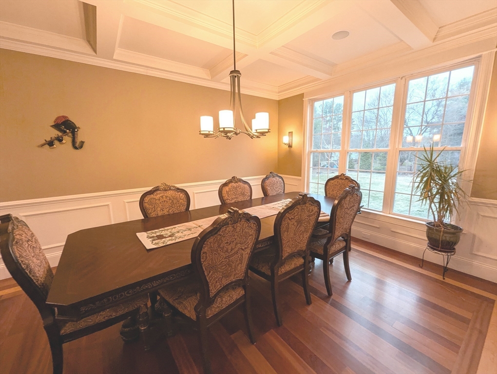 19 Plain St, Franklin