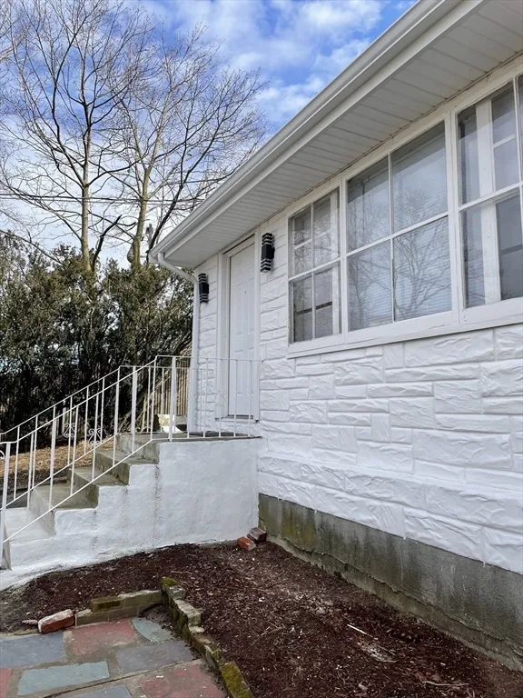 361 Mishawum Rd, Woburn