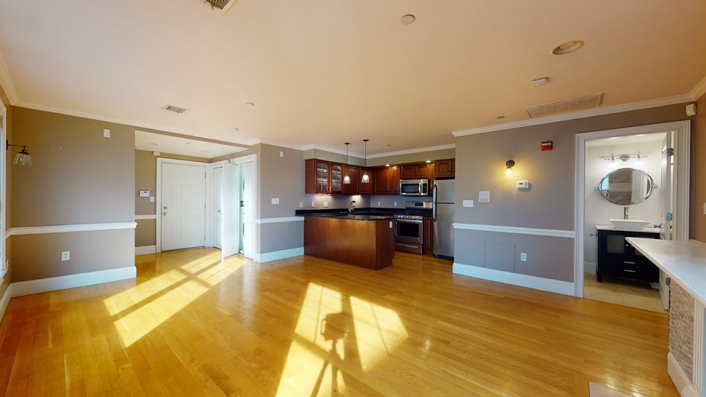 366 Dorchester St, South Boston