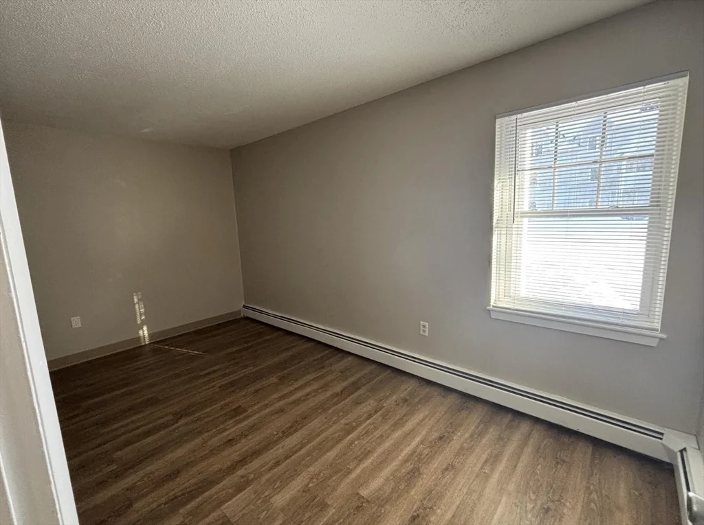 65 Frank's Ln, Hanover