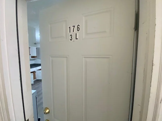 176 Ferry St, Everett