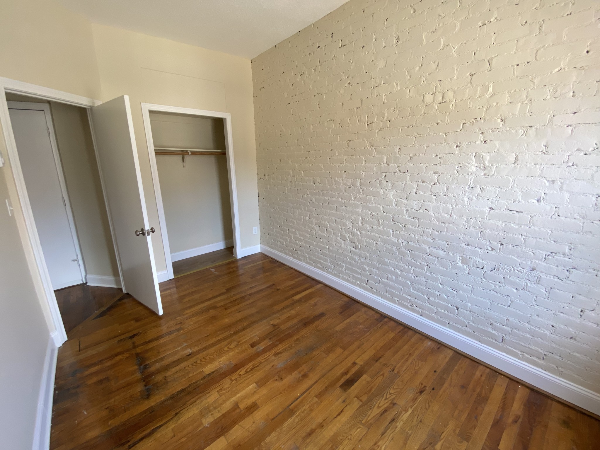 896 Huntington Ave, Mission Hill