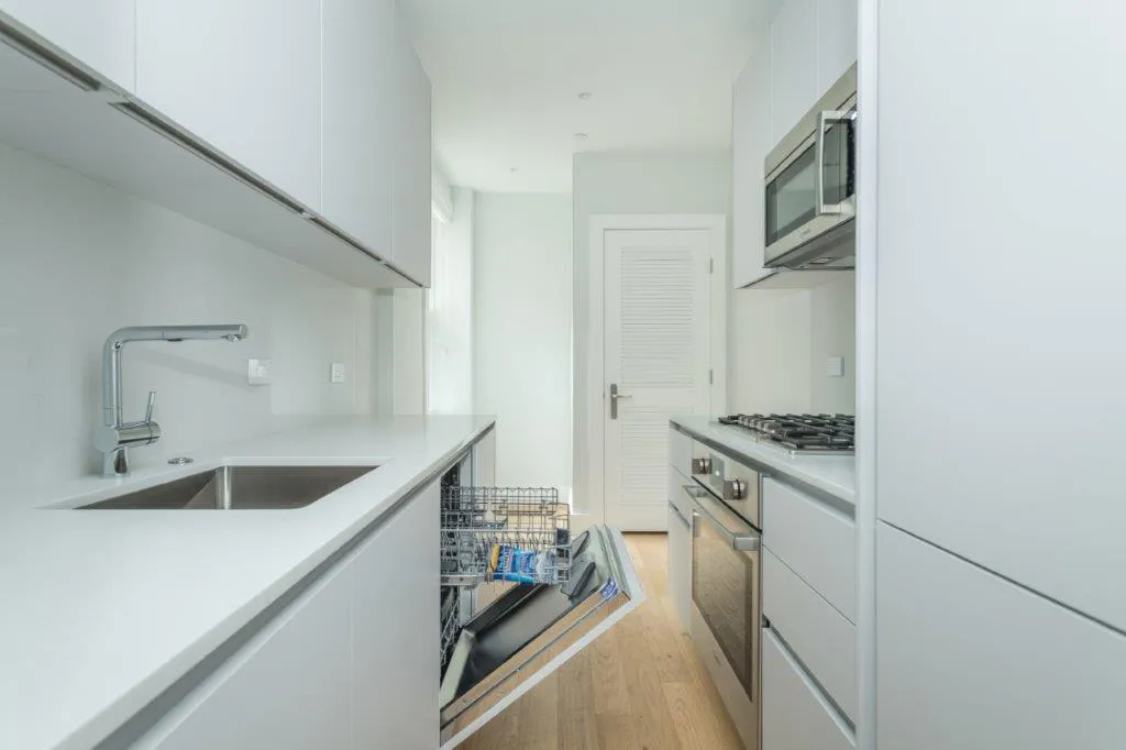 286 Chestnut Hill Ave, Brighton