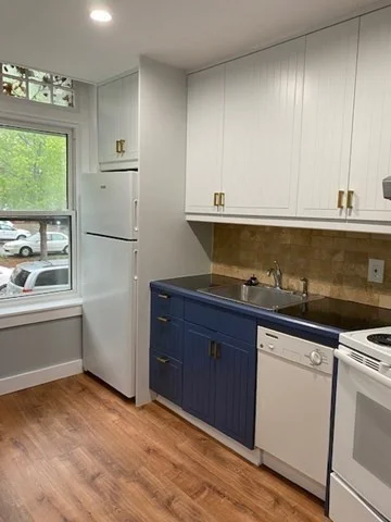 32 Winchester St, Coolidge Corner