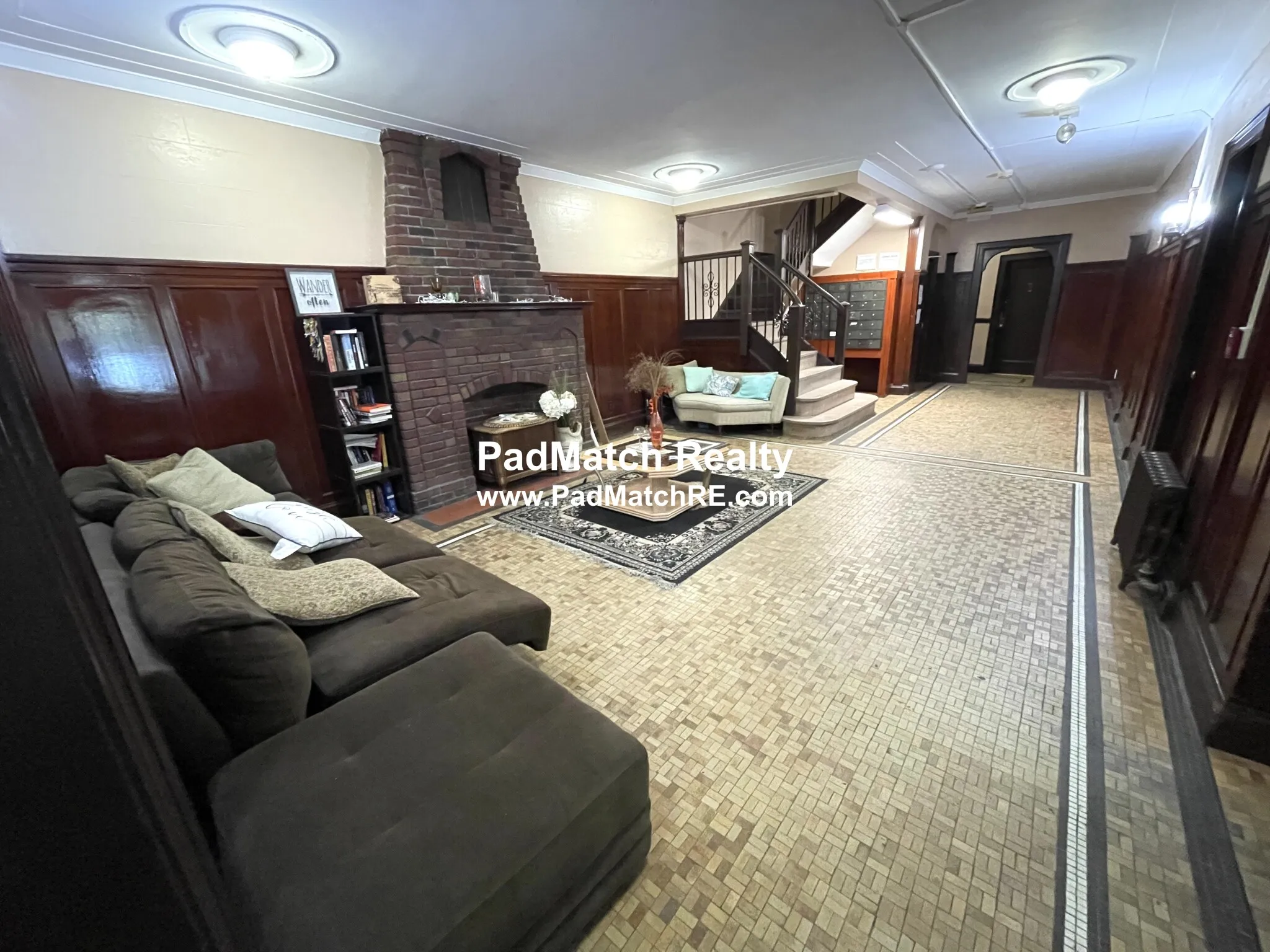 2045 Commonwealth Ave, Brighton