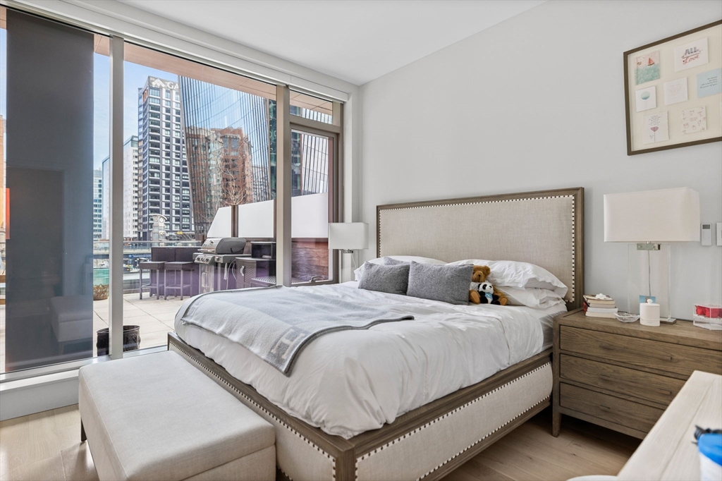 135 Seaport Blvd, Seaport District